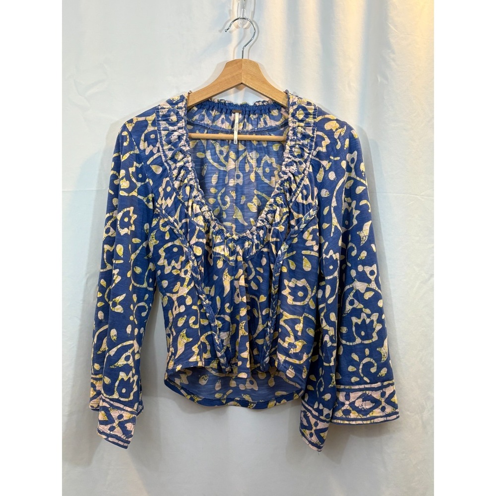 Free People 'On The Block' Blue Printed Blouse, Bell‎ Sleeves, V-Neck, Small